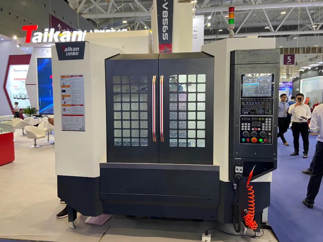 DB真人旗舰精机