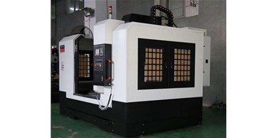 DB真人旗舰精机：CNC加工中心撞刀的原因